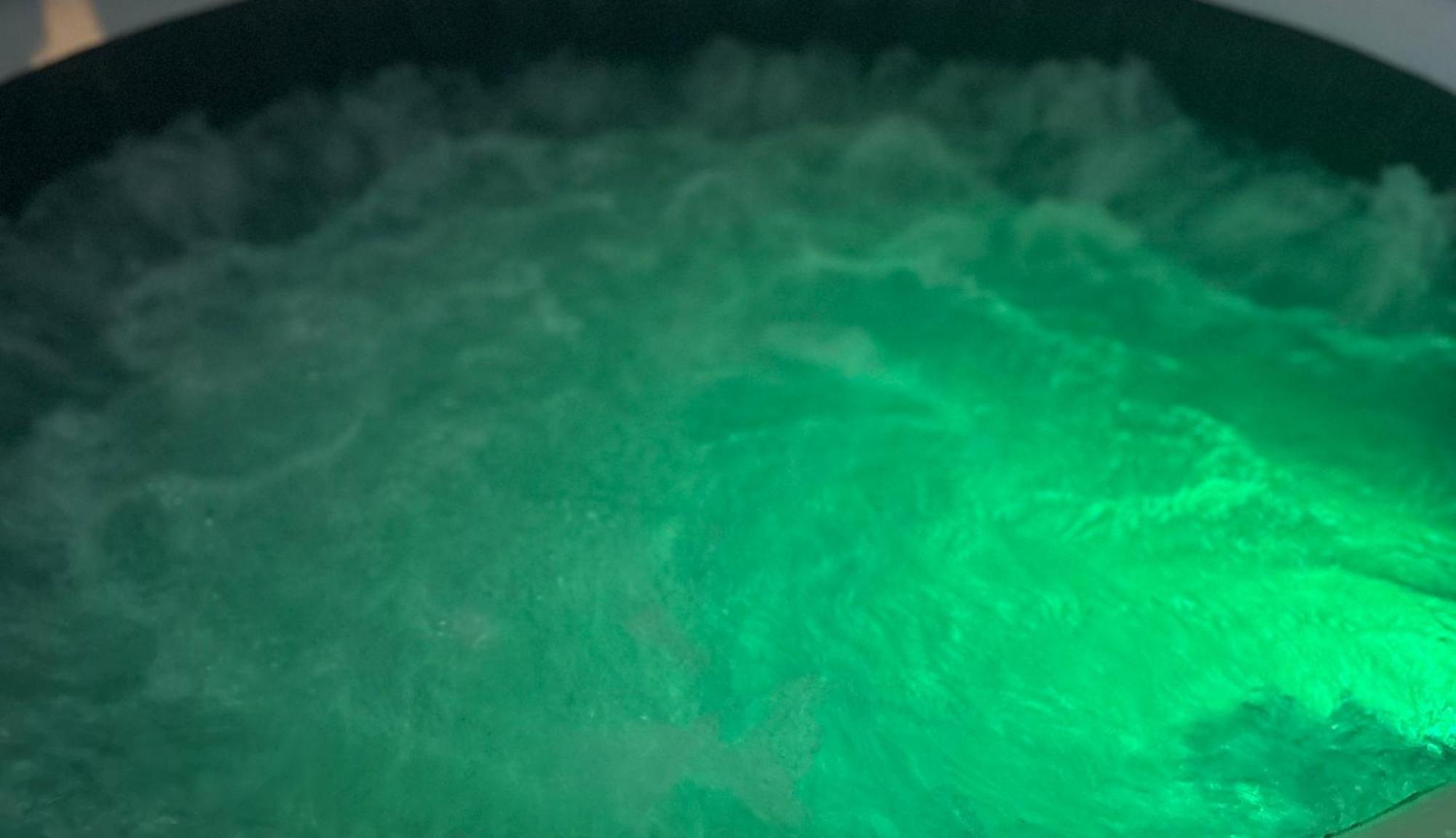 Jacuzzi A L'abri Des Vents